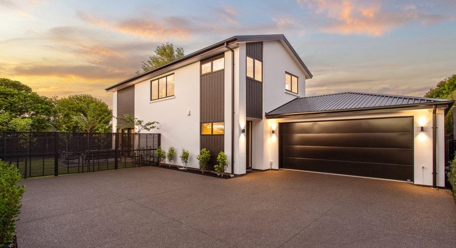  at 92 Memorial Avenue, Ilam, Christchurch
