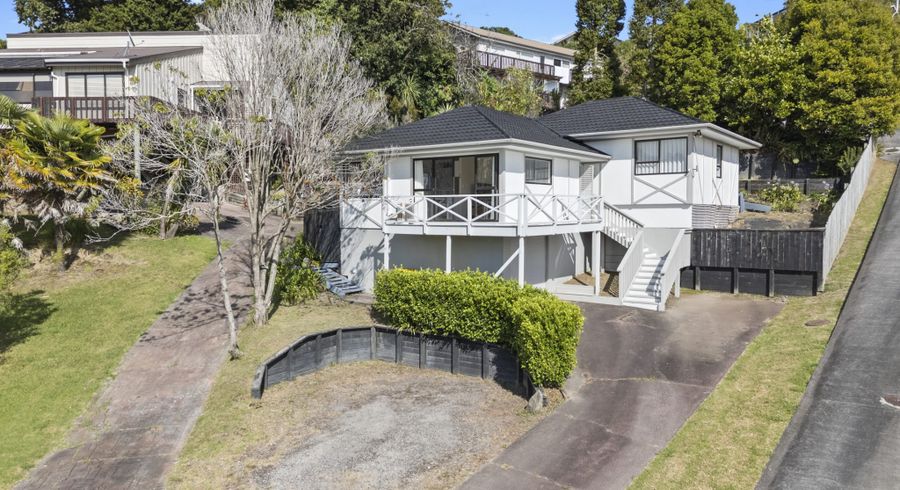  at 1/27 Sovereign Place, Glenfield, North Shore City, Auckland