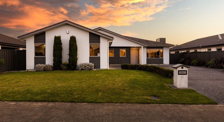  at 37 Kapiti Drive, Poraiti, Napier, Hawke's Bay