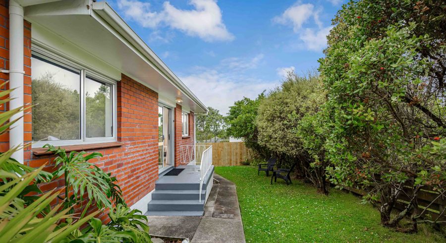  at 3/81 Hutchinson Avenue, New Lynn, Auckland