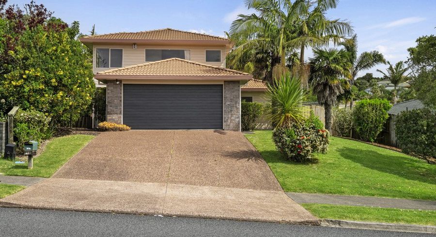  at 46 Unsworth Drive, Unsworth Heights, Auckland