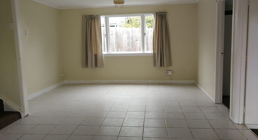  at 162 Rathgar Road, Henderson, Auckland
