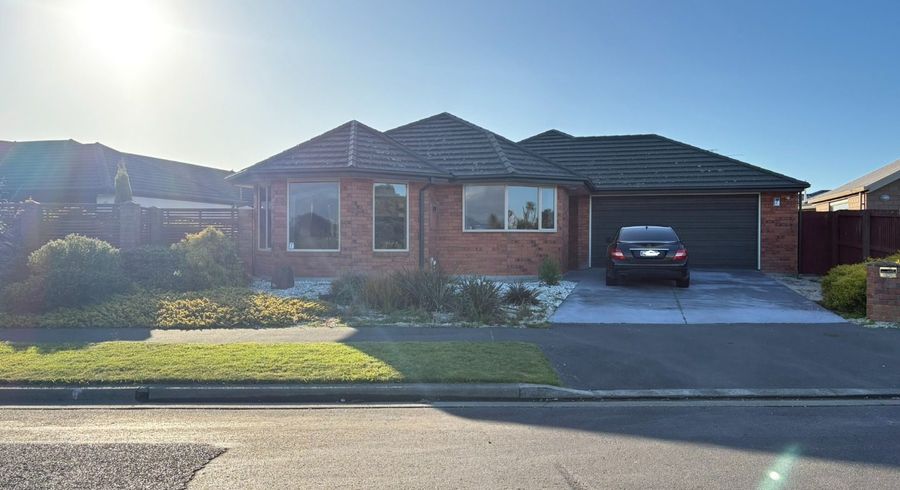  at 25 Kingsbridge Drive, Burwood, Christchurch City, Canterbury