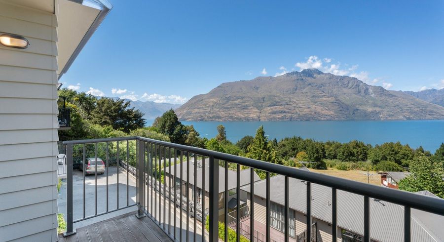  at 6/8 McKerrow Place, Sunshine Bay, Queenstown