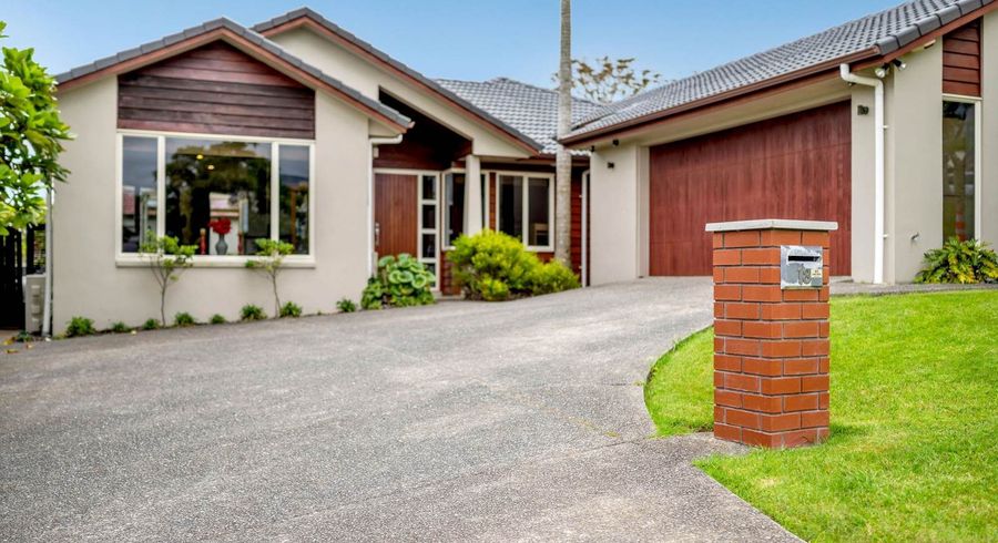  at 18 Dunvegan Rise, East Tamaki Heights, Manukau City, Auckland