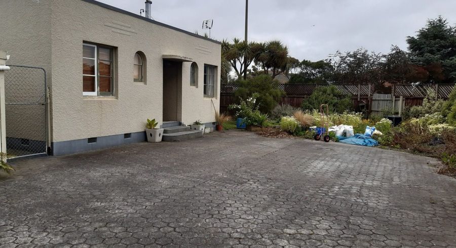  at 726 Ferry Road, Woolston, Christchurch City, Canterbury