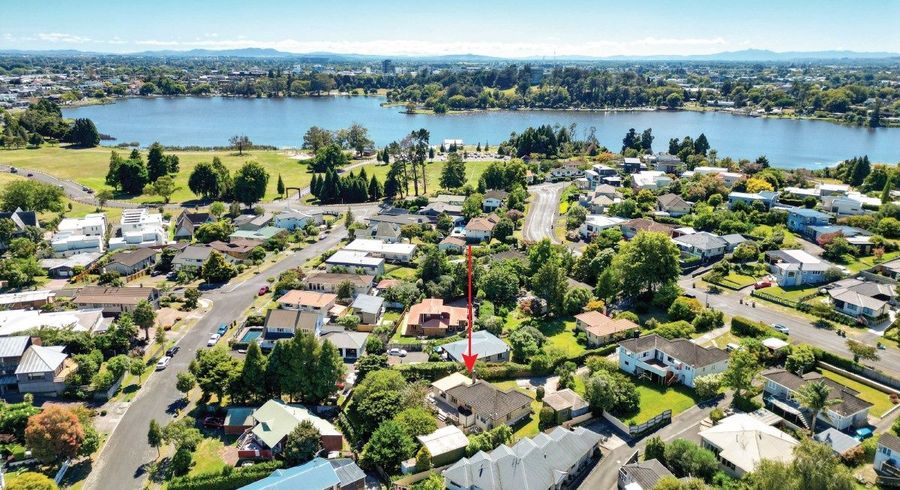  at 14 Alison Street, Hamilton Lake, Hamilton, Waikato