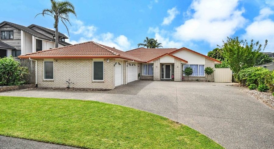  at 17 Parkhaven Drive, Rosehill, Papakura