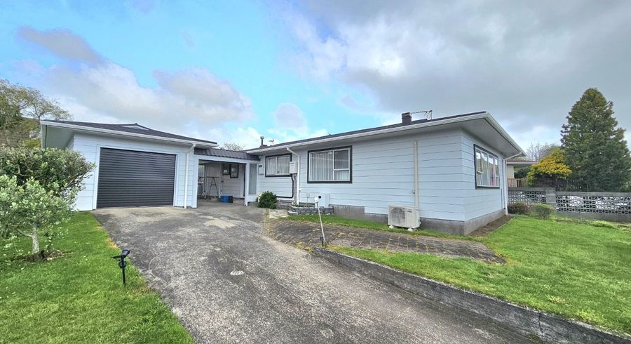  at 4 Poplar Grove, Whalers Gate, New Plymouth, Taranaki