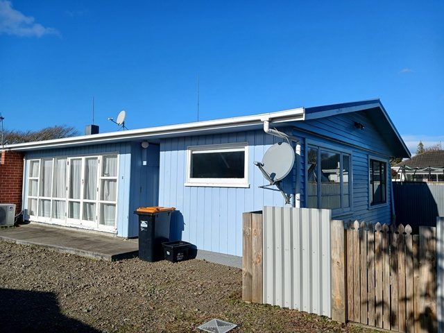  at 104b Cook Street, West End, Palmerston North, Manawatu / Whanganui