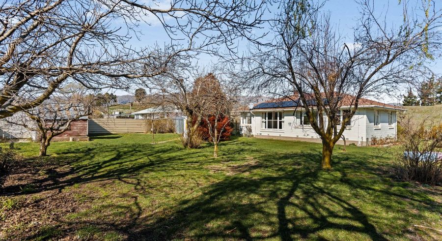  at 7 Cemetery Road, Tarras, Cromwell