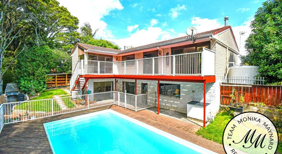  at 8 Deodar Place, Totara Heights, Manukau City, Auckland