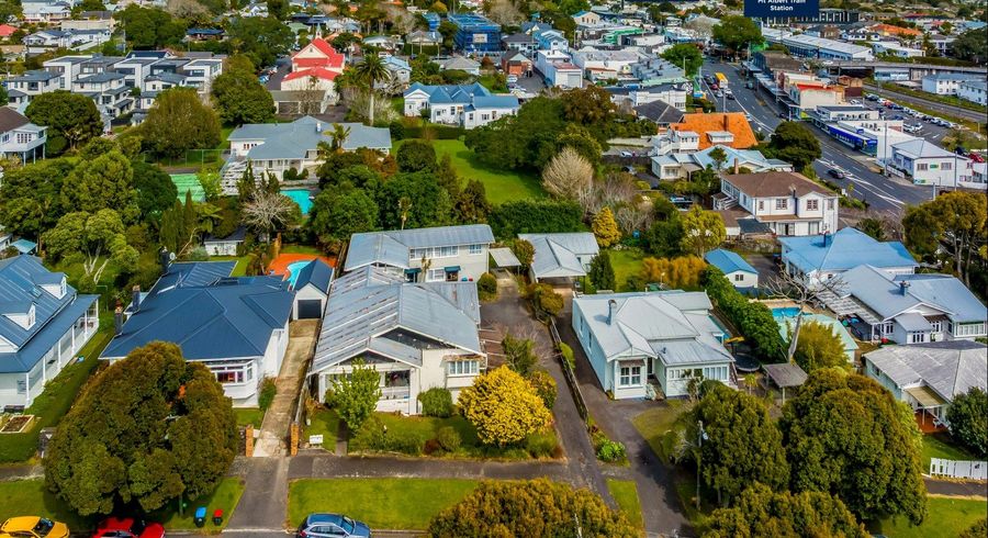  at 29 Lloyd Avenue, Mount Albert, Auckland City, Auckland