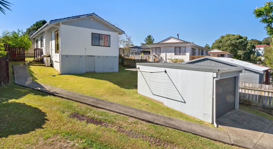  at 1/88 Sunvue Road, Glen Eden, Auckland