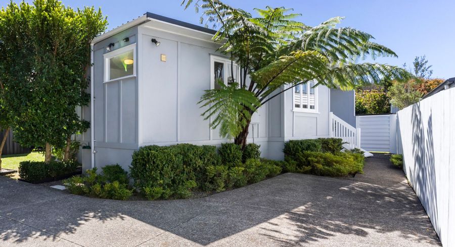  at 4A Tiroroa Avenue, Te Atatu South, Waitakere City, Auckland