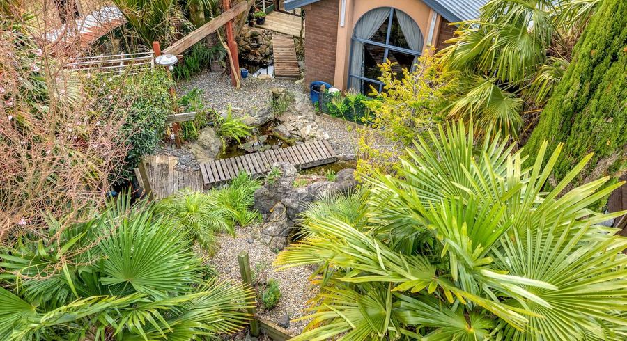  at 2 Saxon Woods Drive, Rototuna, Hamilton, Waikato