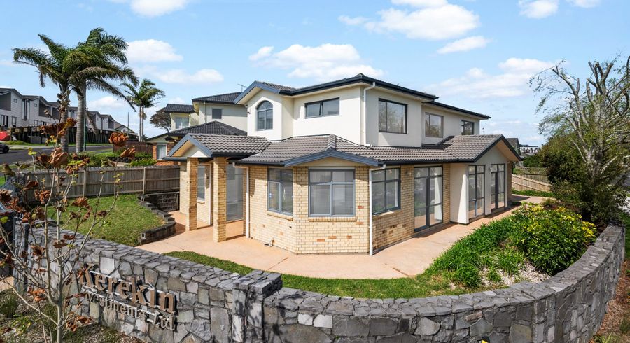  at 1 Medallion Drive, Oteha, Auckland