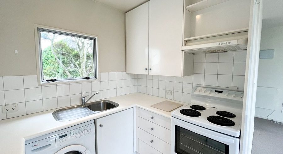  at 4/15  Peterborough Street, City Centre, Christchurch City, Canterbury