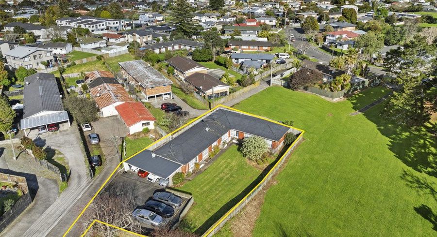  at 4 Almond Place, Mount Wellington, Auckland