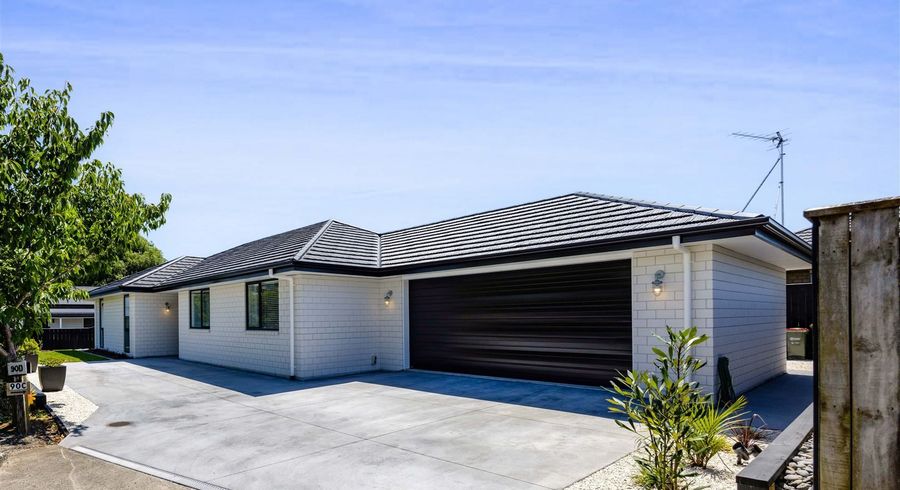  at 90C Smart Road, Glen Avon, New Plymouth