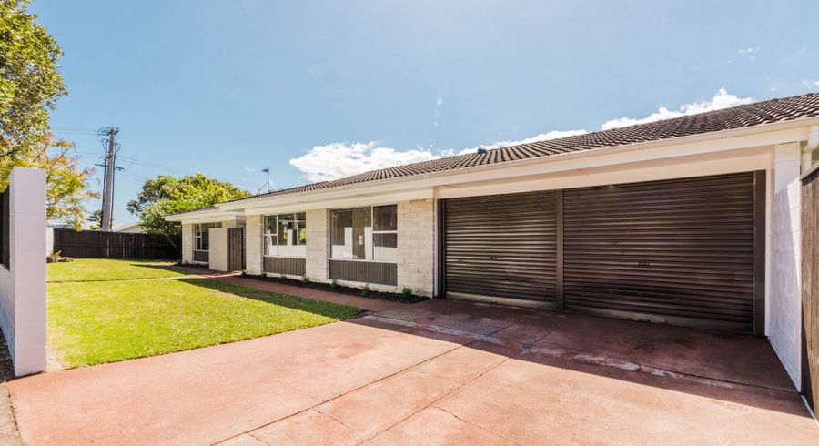  at 1/87A Kinross St, Blockhouse Bay, Auckland City, Auckland