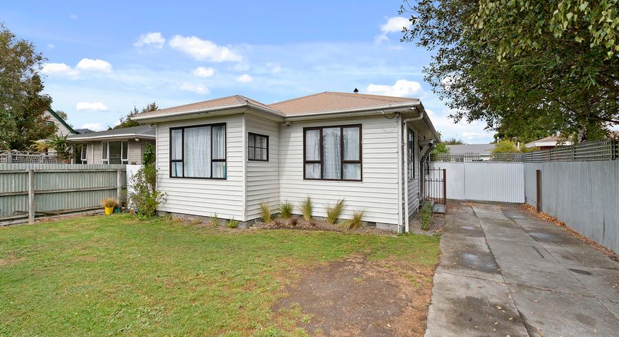  at 698 Ferry Road, Woolston, Christchurch