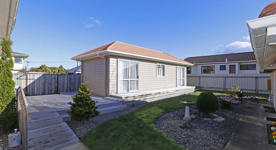  at 1/251 Fox Street, Hamilton East, Hamilton, Waikato