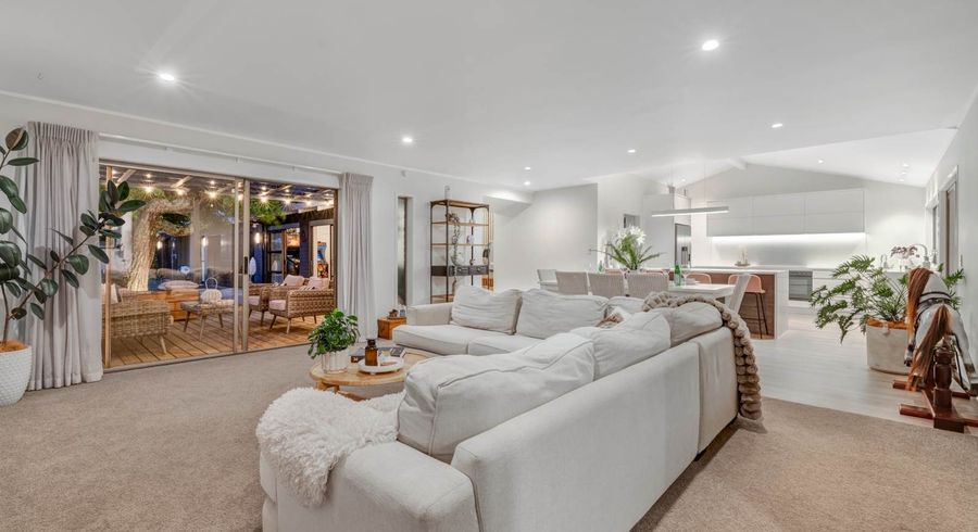  at 18 Glengarry Avenue, Manly, Rodney, Auckland