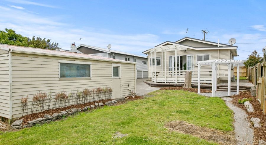  at 83 Clemow Road, Fitzroy, New Plymouth