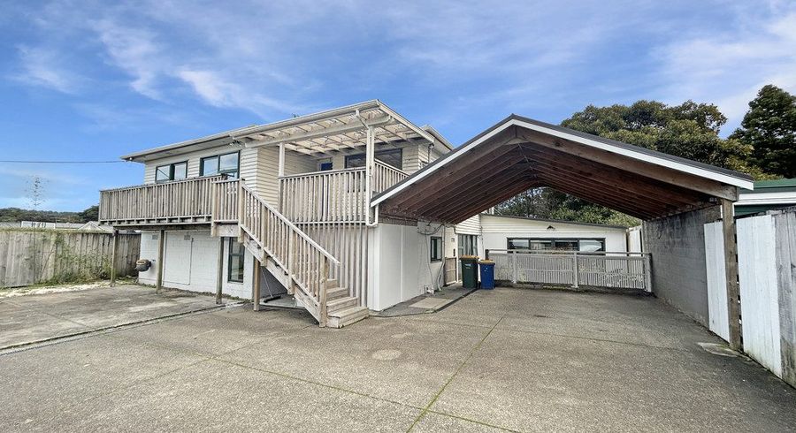  at 220 Glengarry Rd, Oratia, Waitakere City, Auckland