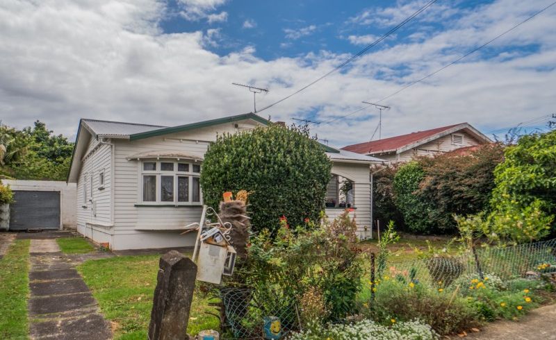  at 52 Heretaunga Avenue, Onehunga, Auckland
