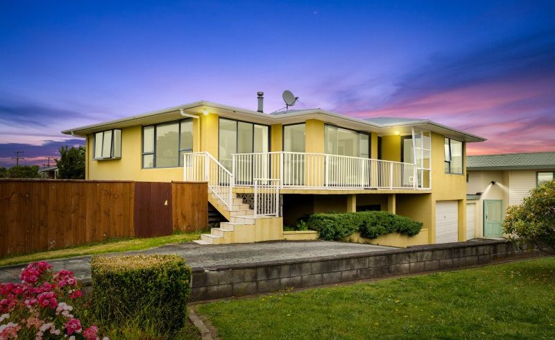  at 3 Hillcrest Street, Glen Avon, New Plymouth