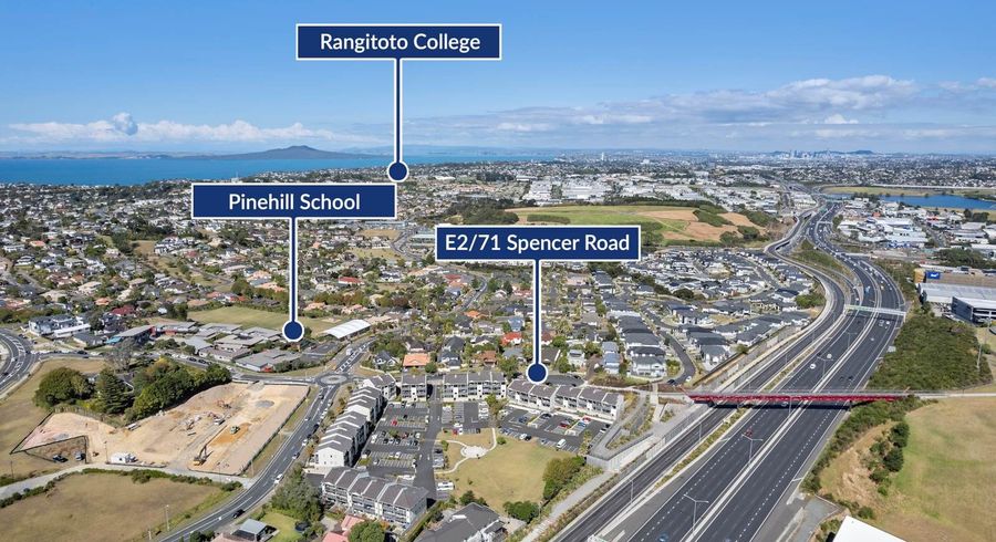  at E2/71 Spencer Road, Oteha, North Shore City, Auckland