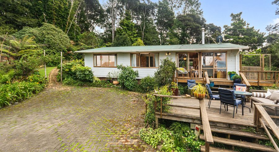 at 655 Huia Rd, Parau, Auckland