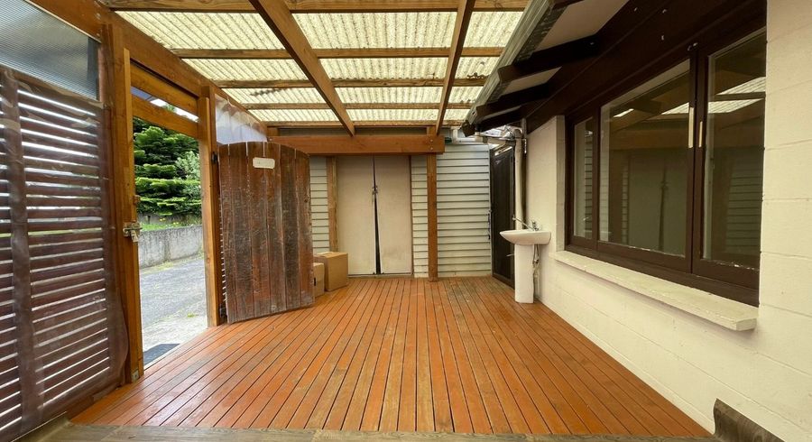  at 1/43 The Avenue, Lynfield, Auckland