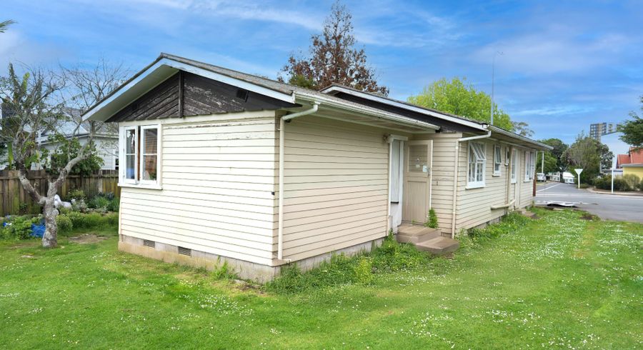  at 24 Rata Street, New Lynn, Waitakere City, Auckland