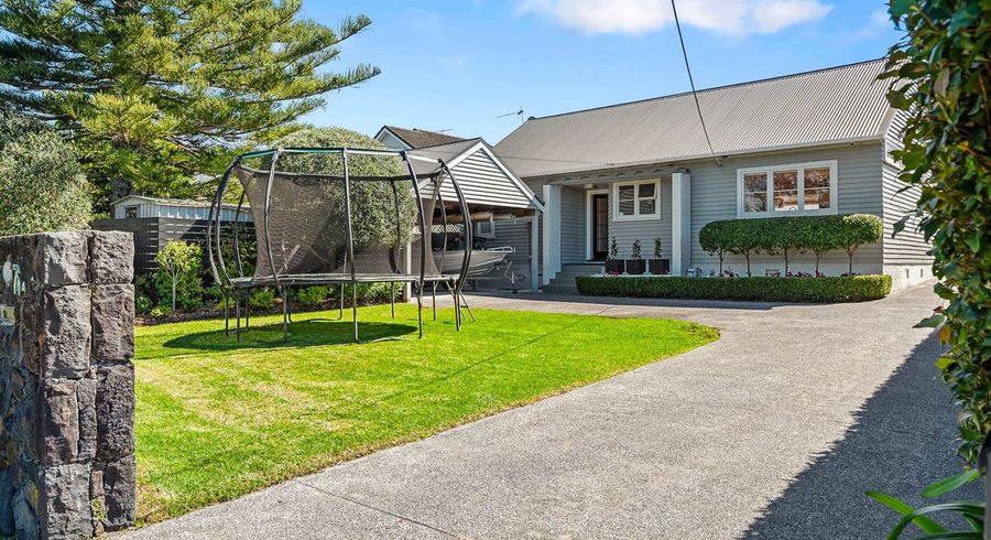  at 76A Norwood Road, Bayswater, North Shore City, Auckland