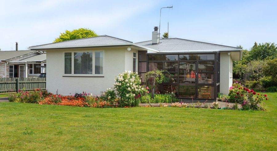 at 82 Gordon Street, Dannevirke