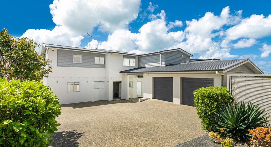  at 18A Hyde Road, Rothesay Bay, Auckland