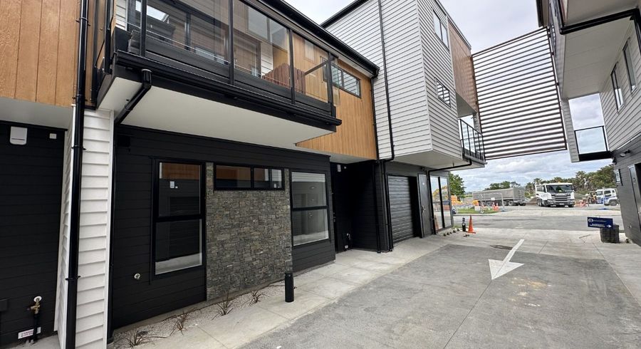  at 7/6b  William Roberts Road, Pakuranga, Manukau City, Auckland