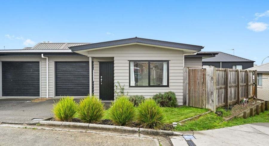  at 1/19 Onukutara Place, Huntington, Hamilton
