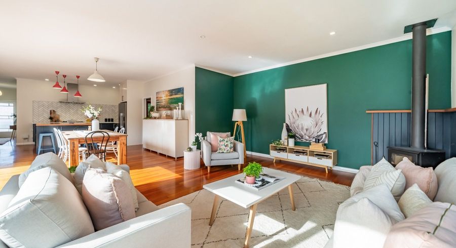  at 8 Saint Albans Avenue, Karori, Wellington, Wellington