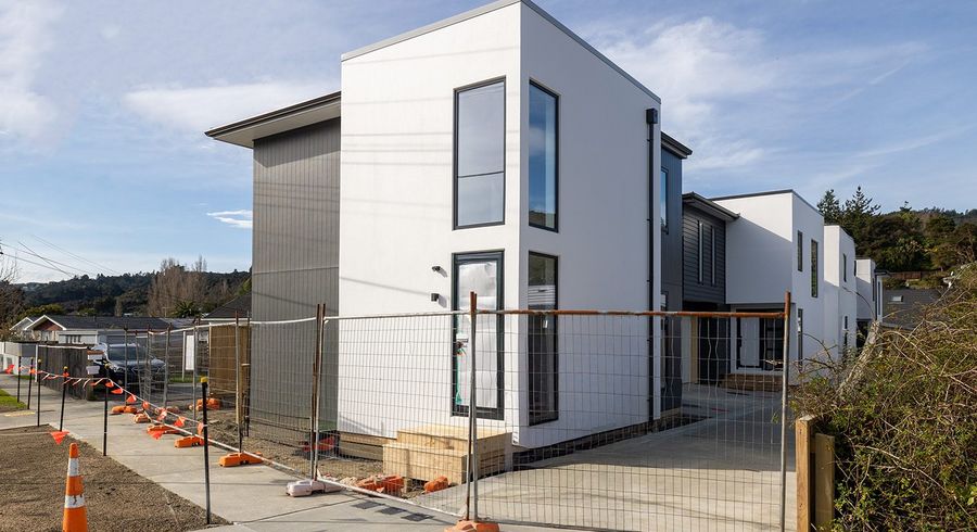  at 215 Stokes Valley Road, Stokes Valley, Lower Hutt, Wellington