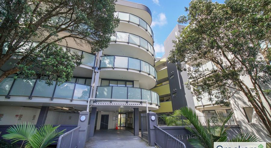  at 8/8 Basque Road, Eden Terrace, Auckland