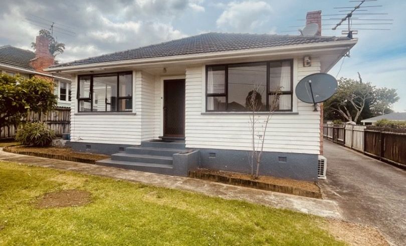  at 1/56 Hayr Road, Three Kings, Auckland City, Auckland