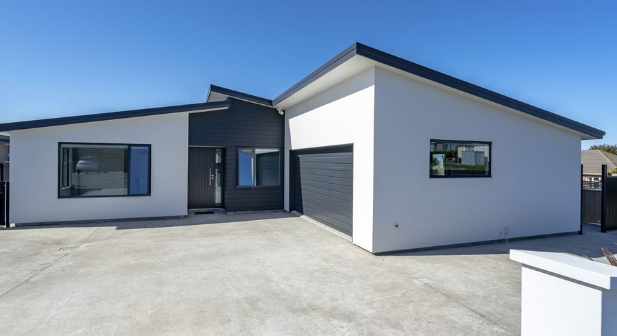  at 2 Kew Place, Corstorphine, Dunedin, Otago