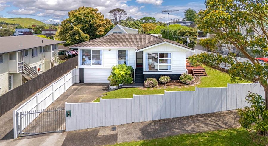  at 39 Strong Street, Saint Johns, Auckland