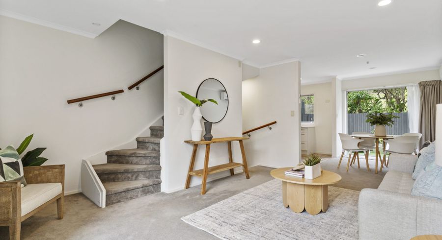  at 8/13 Kaihu Street, Northcote, North Shore City, Auckland