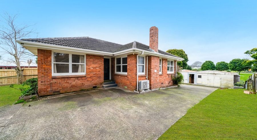  at 15 Julian Place, Otara, Manukau City, Auckland