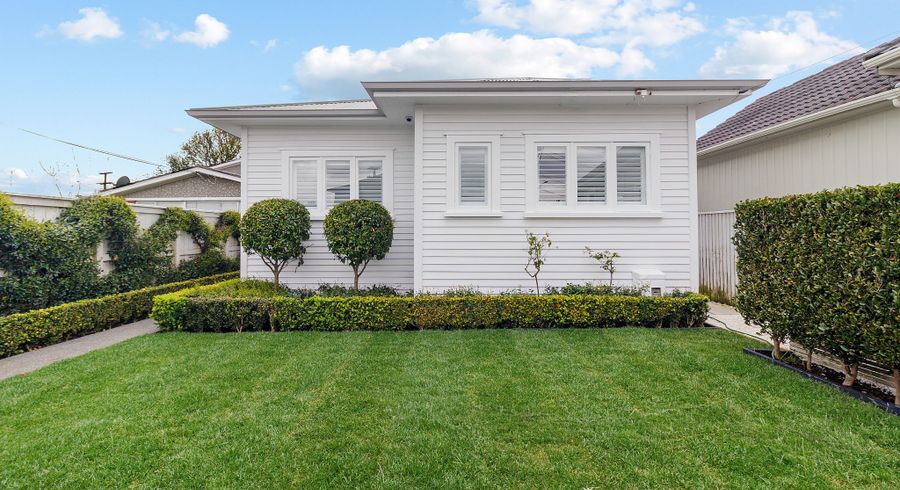  at 355 Point Chevalier Road, Point Chevalier, Auckland City, Auckland
